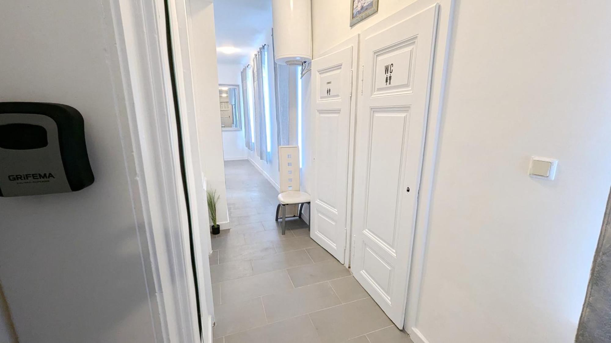 Cozy Rooms In Lugner City Area Vienna Exterior photo